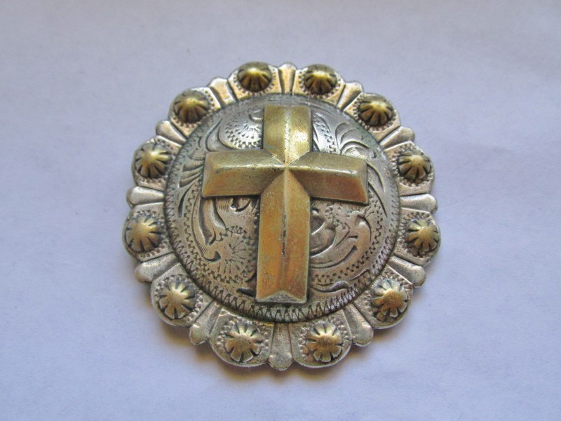 (image for) Antique Silver w/Gold Cross Cocho #CONCHO21